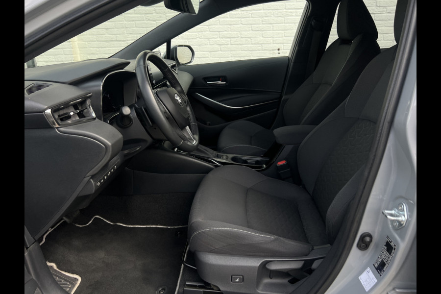 Toyota Corolla Touring Sports 2.0 Hybrid Team D | CarPlay | Camera | ACC | LED | Keyless | DAB+