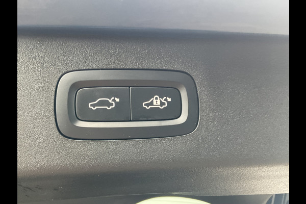 Lynk & Co 01 1.5 262pk PHEV Panodak Zwarte hemel 360° Cam Plug in