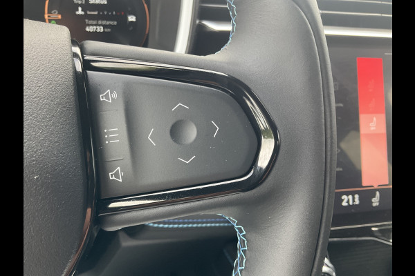 Lynk & Co 01 1.5 262pk PHEV Panodak Zwarte hemel 360° Cam Plug in