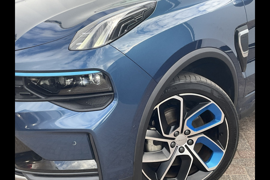 Lynk & Co 01 1.5 262pk PHEV Panodak Zwarte hemel 360° Cam Plug in