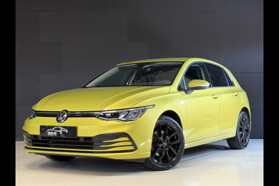 Volkswagen Golf 1.0 eTSI Life Business | Camera | Stoel/Stuurverw. | Apple Carplay | LED | Navi
