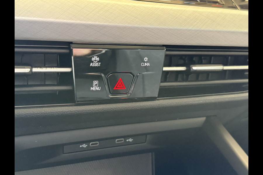 Volkswagen Golf 1.0 eTSI Life Business | Camera | Stoel/Stuurverw. | Apple Carplay | LED | Navi