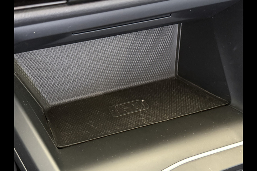 Volkswagen Golf 1.0 eTSI Life Business | Camera | Stoel/Stuurverw. | Apple Carplay | LED | Navi