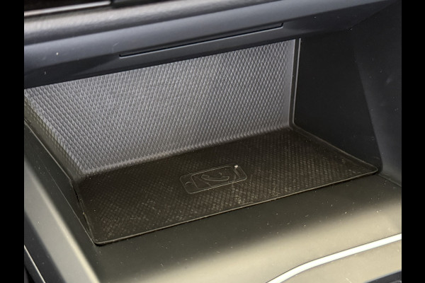 Volkswagen Golf 1.0 eTSI Life Business | Camera | Stoel/Stuurverw. | Apple Carplay | LED | Navi