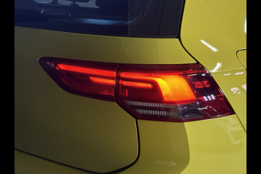 Volkswagen Golf 1.0 eTSI Life Business | Camera | Stoel/Stuurverw. | Apple Carplay | LED | Navi
