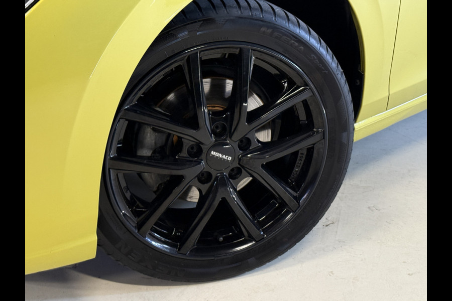 Volkswagen Golf 1.0 eTSI Life Business | Camera | Stoel/Stuurverw. | Apple Carplay | LED | Navi