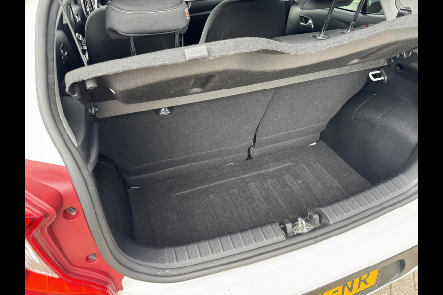 Kia Picanto 1.0 MPi DynamicPlusLine | Navigatie | Apple Carplay | 15inch Lichtmetaal | Achteruitrijcamera | Automatische Airco