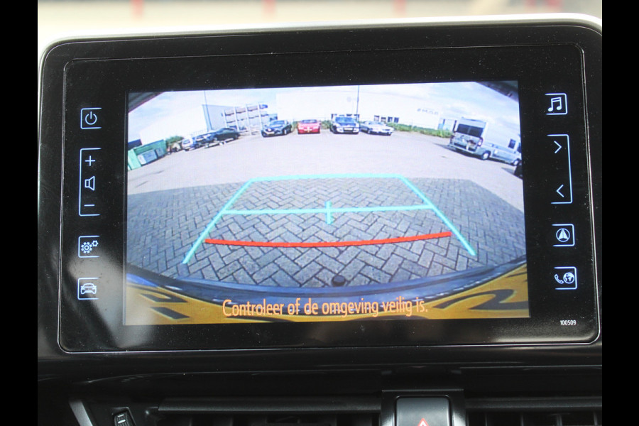 Toyota C-HR 1.8 Hybrid Bi-Tone CLIMATE | ADAPCRUISE | NAVI | PDCV+A | VERW.STOELEN | AFNB.TREH | LMV | CAMERA
