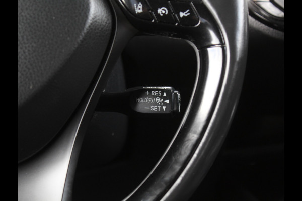 Toyota C-HR 1.8 Hybrid Bi-Tone CLIMATE | ADAPCRUISE | NAVI | PDCV+A | VERW.STOELEN | AFNB.TREH | LMV | CAMERA