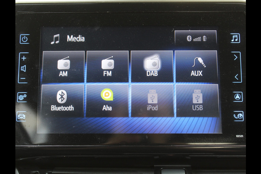 Toyota C-HR 1.8 Hybrid Bi-Tone CLIMATE | ADAPCRUISE | NAVI | PDCV+A | VERW.STOELEN | AFNB.TREH | LMV | CAMERA