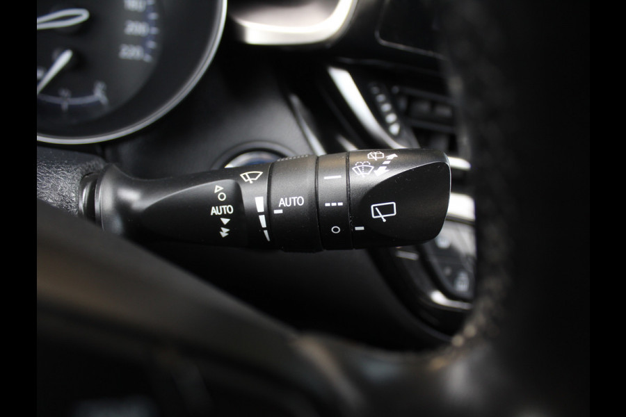 Toyota C-HR 1.8 Hybrid Bi-Tone CLIMATE | ADAPCRUISE | NAVI | PDCV+A | VERW.STOELEN | AFNB.TREH | LMV | CAMERA