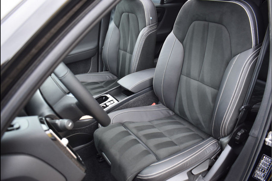 Volvo XC40 1.5 T4 Recharge R-Design 211 Pk Pano Trekhaak Keyless 19 Inch