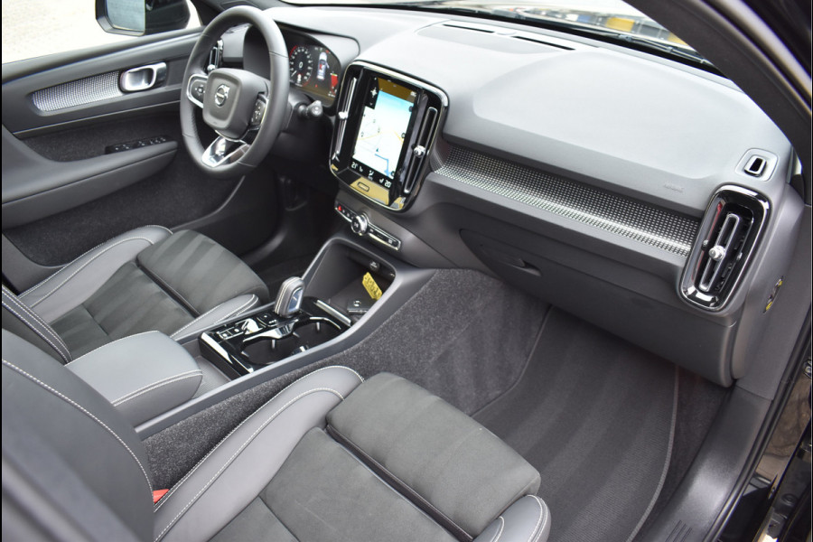 Volvo XC40 1.5 T4 Recharge R-Design 211 Pk Pano Trekhaak Keyless 19 Inch