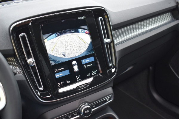 Volvo XC40 1.5 T4 Recharge R-Design 211 Pk Pano Trekhaak Keyless 19 Inch