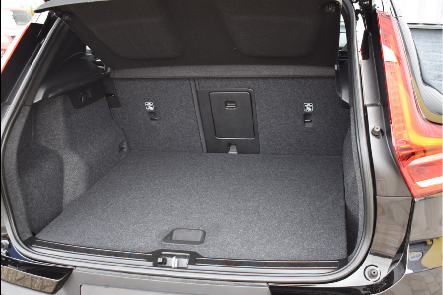 Volvo XC40 1.5 T4 Recharge R-Design 211 Pk Pano Trekhaak Keyless 19 Inch