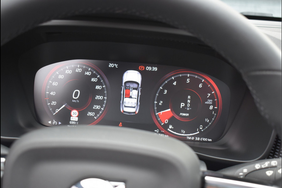 Volvo XC40 1.5 T4 Recharge R-Design 211 Pk Pano Trekhaak Keyless 19 Inch
