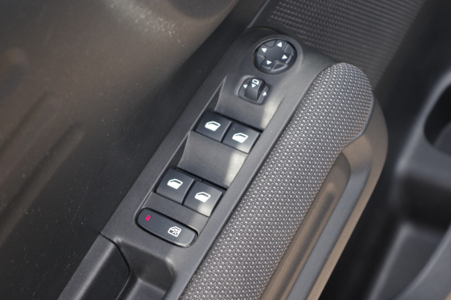 Citroën C3 Aircross 1.2 PureTech 130 PK Shine Automaat, LED, Navigatie, Cruise Control