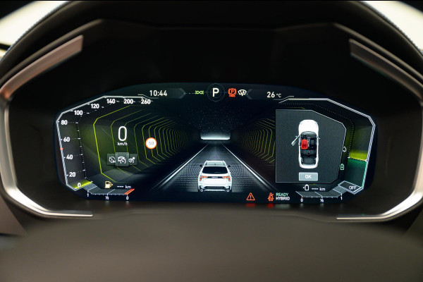 Lynk & Co 01 1.5 261PK Plug-in Hybrid Black pakket*Trekhaak * 360° Camera/Pano/dak Apple/Carplay Adaptive/Cruise