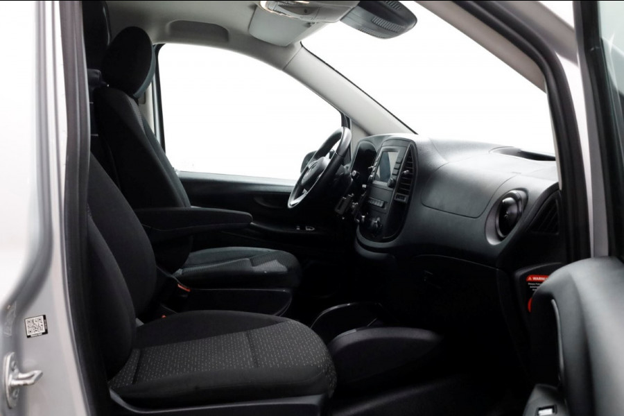 Mercedes-Benz Vito 114 CDI 136pk Compact 9G Automaat 2x Schuifdeur/LED/Camera/Navi/Inrichting 05-2022