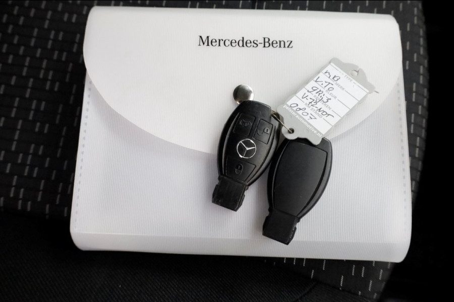 Mercedes-Benz Vito 114 CDI 136pk Compact 9G Automaat 2x Schuifdeur/LED/Camera/Navi/Inrichting 05-2022