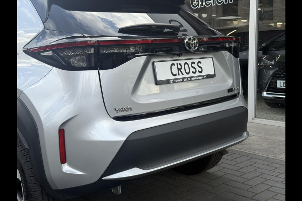 Toyota Yaris Cross 1.5 Hybrid First Edition | Facelift, Treeplanken, Groot scherm, Apple CarPlay/Android Auto, 17inch, Keyless
