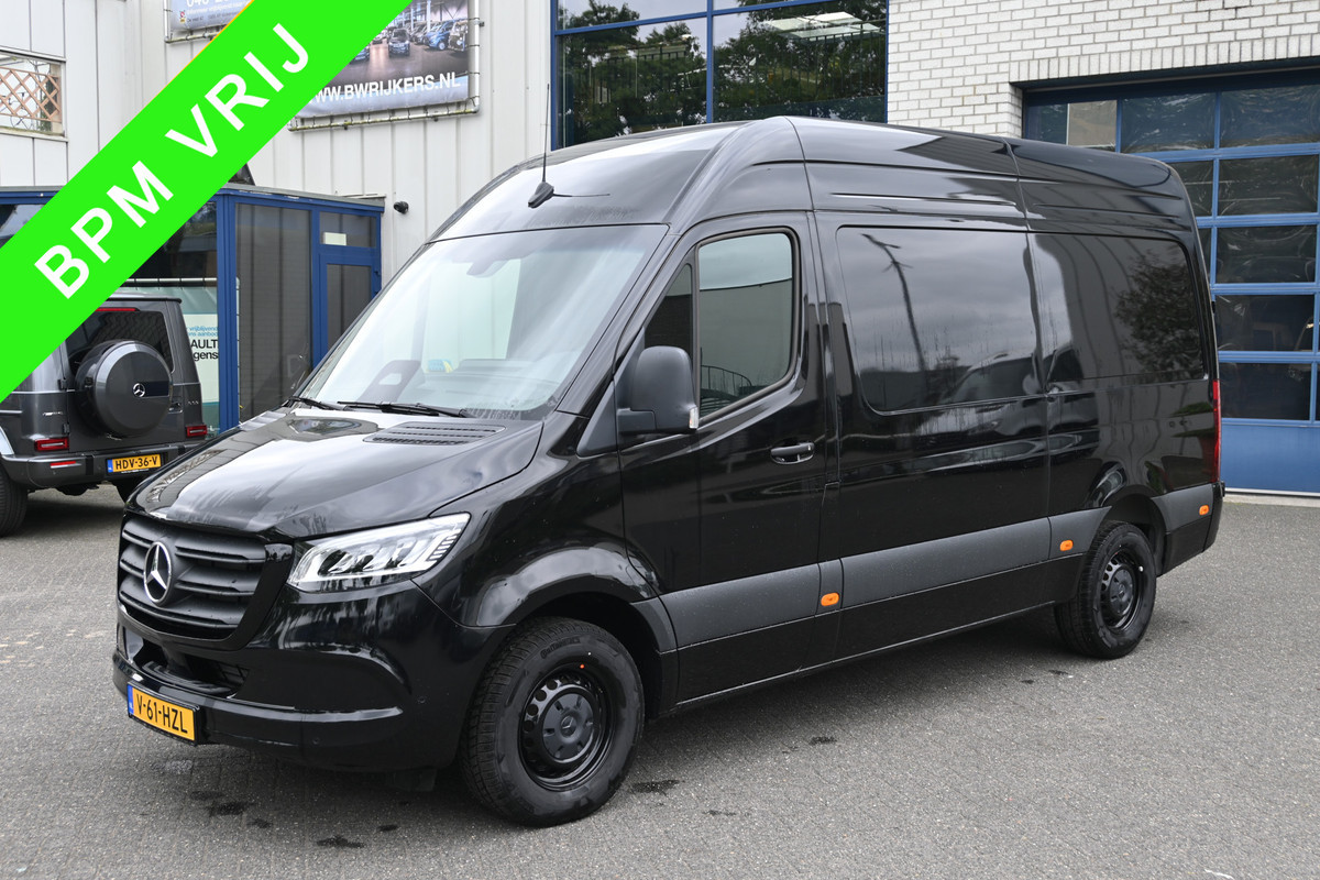 Mercedes-Benz Sprinter 317 CDI L2H2 Pro 3500 kg trekhaak, LED verlichting, Geveerde stoel Mercedes-Benz Sprinter 317 CDI L2H2 Pro 3500 kg trekhaak, LED verlichting, Geveerde stoel