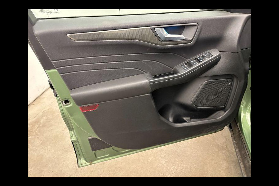 Ford Kuga 2.5 PHEV Titanium 243pk | Driver Assistance Pack | Winterpack | Wegklapbare Trekhaak | 2.100kg Trekgewicht |
