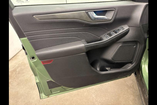 Ford Kuga 2.5 PHEV Titanium 243pk | Driver Assistance Pack | Winterpack | Wegklapbare Trekhaak | 2.100kg Trekgewicht |