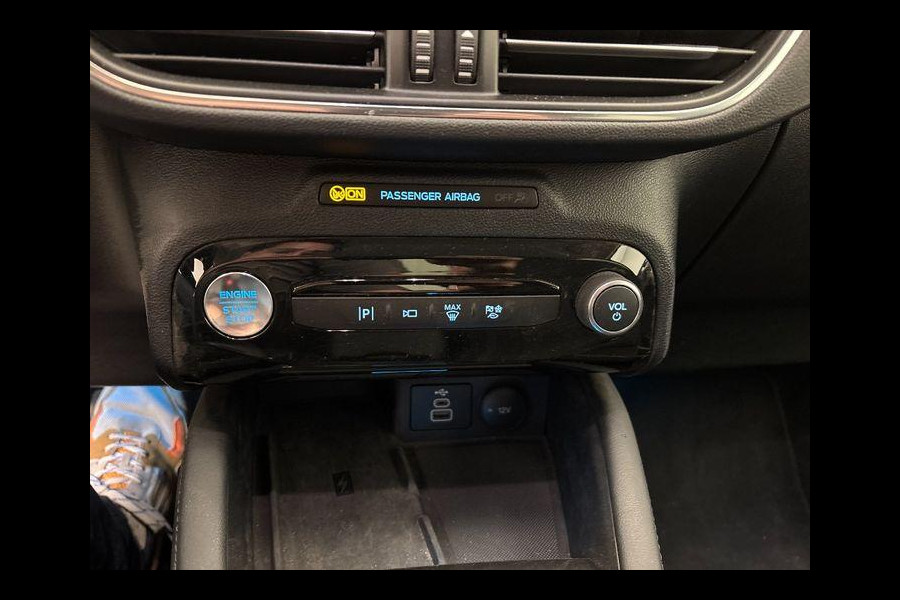 Ford Kuga 2.5 PHEV Titanium 243pk | Driver Assistance Pack | Winterpack | Wegklapbare Trekhaak | 2.100kg Trekgewicht |