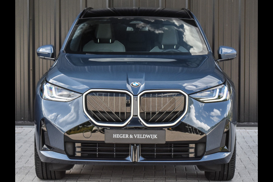 BMW X3 30e xDRIVE M-SPORT | PANORAMADAK | ADAPTIVE SUSPENSION | COMFORT ACCESS | ELEKTR. VERSTELBARE STOELEN | HEAD UP DISPLAY | STOEL-