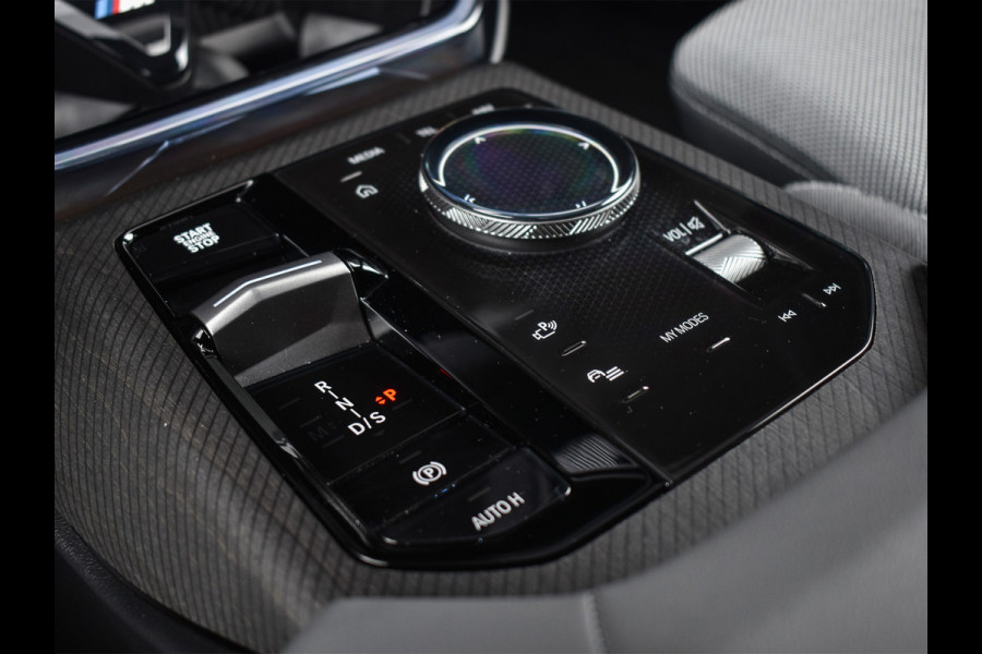 BMW X3 30e xDRIVE M-SPORT | PANORAMADAK | ADAPTIVE SUSPENSION | COMFORT ACCESS | ELEKTR. VERSTELBARE STOELEN | HEAD UP DISPLAY | STOEL-