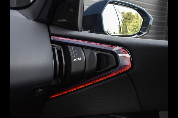 BMW X3 30e xDRIVE M-SPORT | PANORAMADAK | ADAPTIVE SUSPENSION | COMFORT ACCESS | ELEKTR. VERSTELBARE STOELEN | HEAD UP DISPLAY | STOEL-
