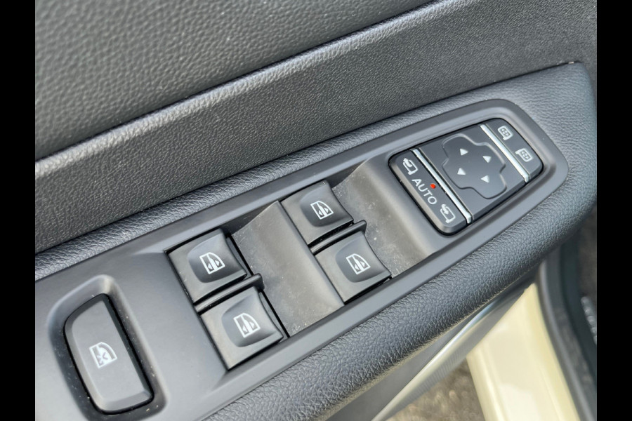 Renault Captur 0.9 TCe Intens | bi-verlichting LED | CAMERA | NAVI occasion