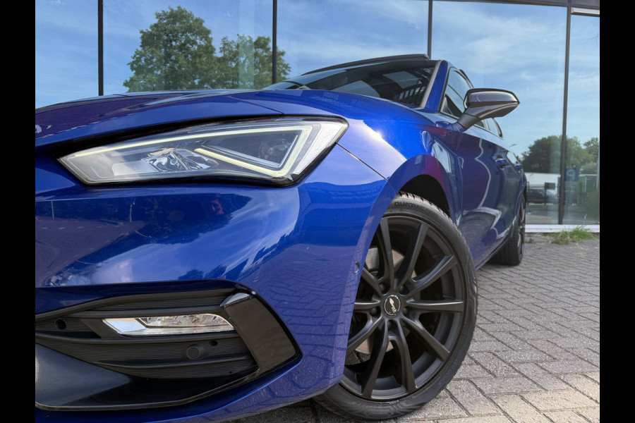 Seat Leon 1.5 eTSI FR Launch Edition - Automaat - Panoramadak- Navi - Org.NL