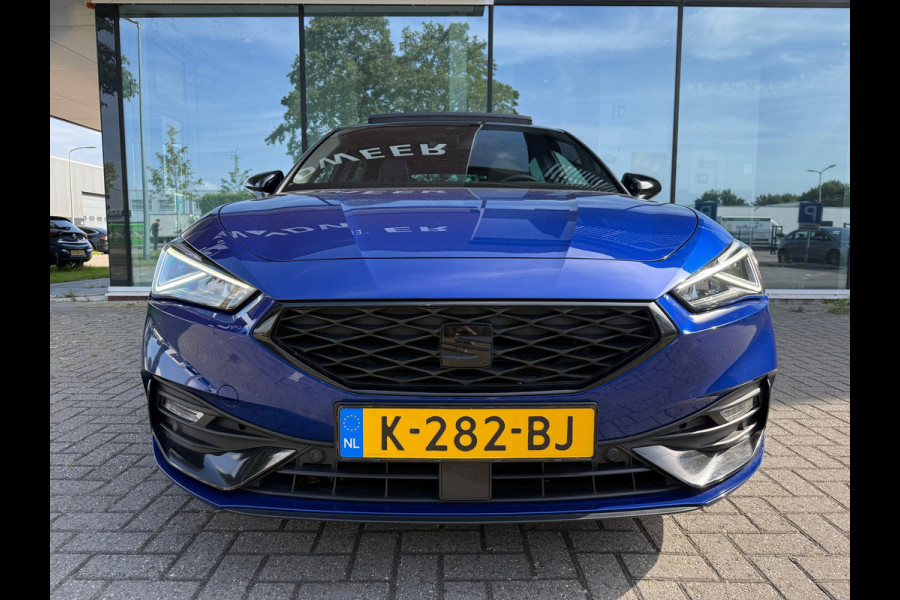 Seat Leon 1.5 eTSI FR Launch Edition - Automaat - Panoramadak- Navi - Org.NL