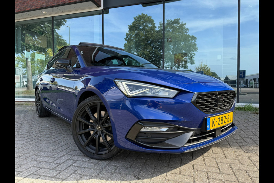 Seat Leon 1.5 eTSI FR Launch Edition - Automaat - Panoramadak- Navi - Org.NL