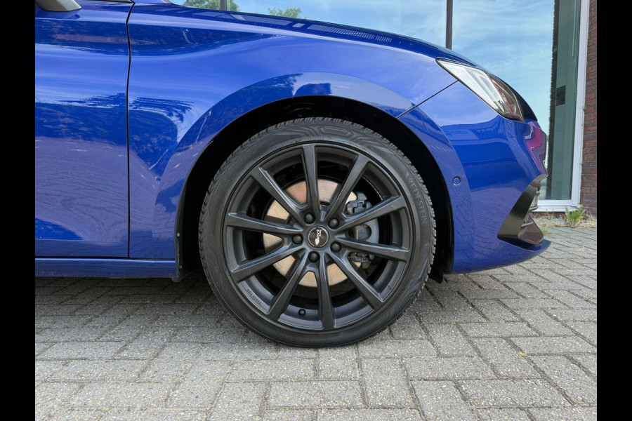 Seat Leon 1.5 eTSI FR Launch Edition - Automaat - Panoramadak- Navi - Org.NL
