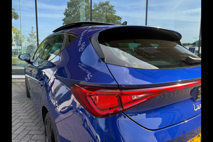 Seat Leon 1.5 eTSI FR Launch Edition - Automaat - Panoramadak- Navi - Org.NL