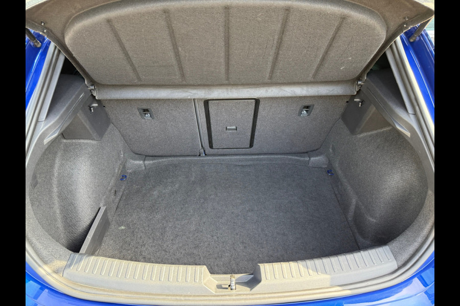 Seat Leon 1.5 eTSI FR Launch Edition - Automaat - Panoramadak- Navi - Org.NL