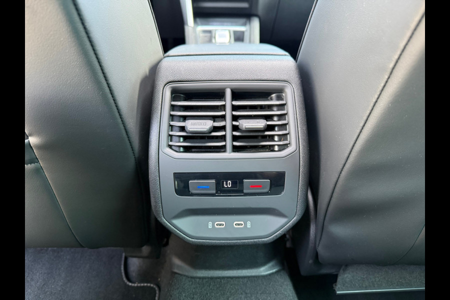 Seat Leon 1.5 eTSI FR Launch Edition - Automaat - Panoramadak- Navi - Org.NL