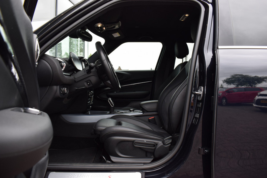 MINI Clubman 2.0 Cooper S John Cooper Works | Yours | Apple CarPlay | Leer | Stuur en- Stoelverwarming