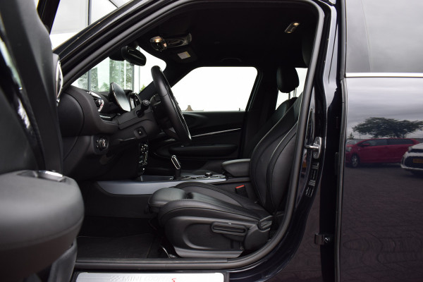 MINI Clubman 2.0 Cooper S John Cooper Works | Yours | Apple CarPlay | Leer | Stuur en- Stoelverwarming