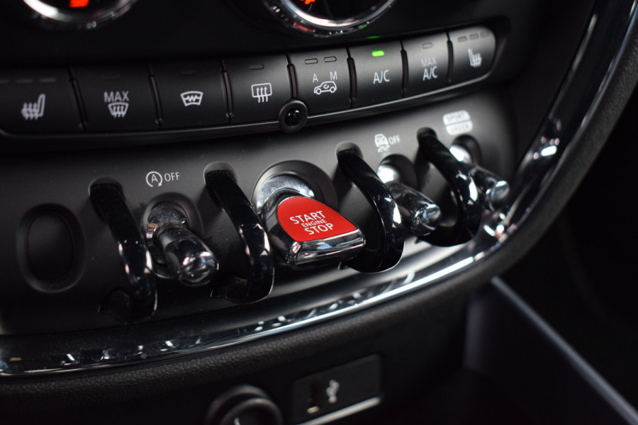 MINI Clubman 2.0 Cooper S John Cooper Works | Yours | Apple CarPlay | Leer | Stuur en- Stoelverwarming