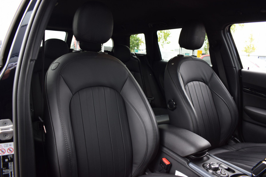 MINI Clubman 2.0 Cooper S John Cooper Works | Yours | Apple CarPlay | Leer | Stuur en- Stoelverwarming