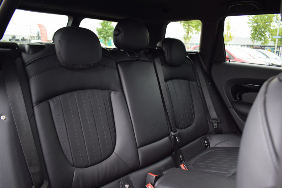 MINI Clubman 2.0 Cooper S John Cooper Works | Yours | Apple CarPlay | Leer | Stuur en- Stoelverwarming