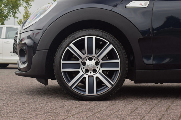 MINI Clubman 2.0 Cooper S John Cooper Works | Yours | Apple CarPlay | Leer | Stuur en- Stoelverwarming