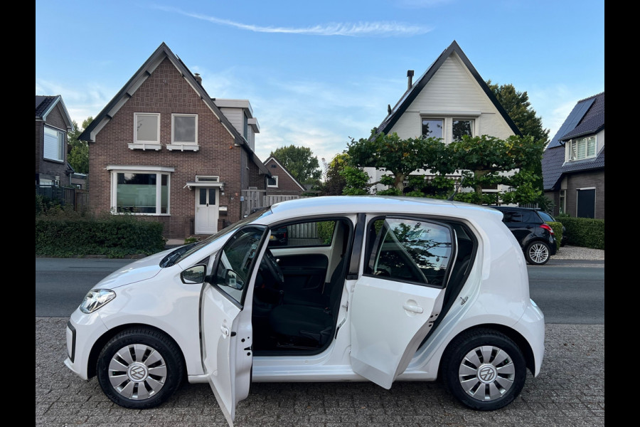 Volkswagen up! 1.0 BMT move up! NL-AUTO-NAP. Volkswagen up! 1.0 BMT move up! NL-AUTO-NAP.