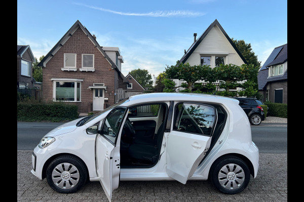 Volkswagen up! 1.0 BMT move up! NL-AUTO-NAP. Volkswagen up! 1.0 BMT move up! NL-AUTO-NAP.