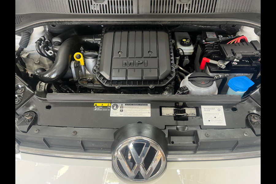 Volkswagen up! 1.0 BMT move up! NL-AUTO-NAP. Volkswagen up! 1.0 BMT move up! NL-AUTO-NAP.