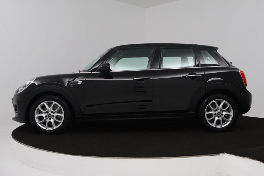 MINI Mini 1.5 One Pepper (NAVIGATIE, PARKEERSENSOREN, CRUISE CONTROL, AUTOMAAT, SFEERVERLICHTING, DEALER ONDERHOUDEN)